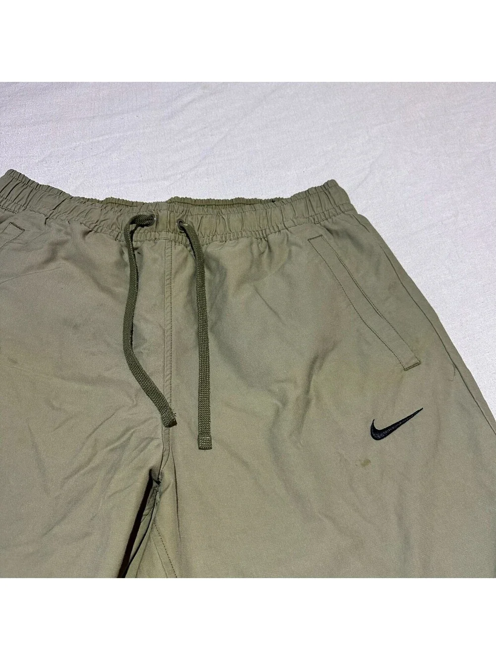 Nike Shorts Large L Olive Green Men Woven Drawstring Embroidered Casual